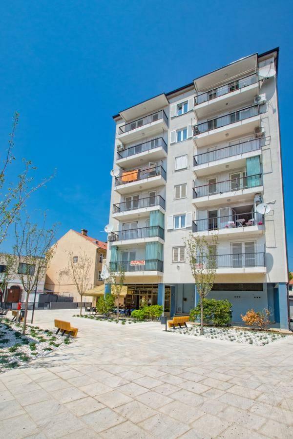 Apartment Center ซริกเวนิซา ภายนอก รูปภาพ